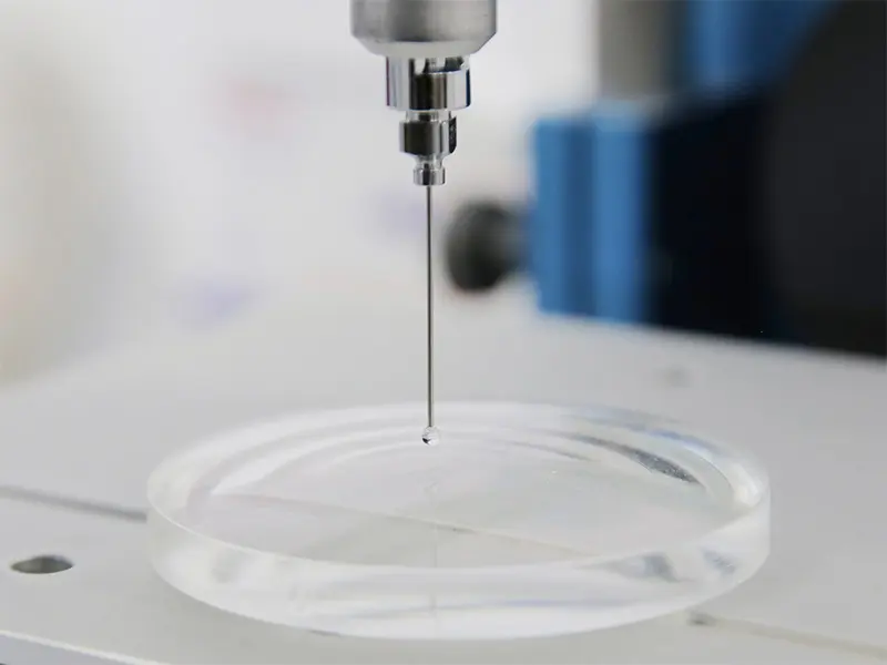 This demonstrates the process of preparing semi-finished lenses into finished lenses.